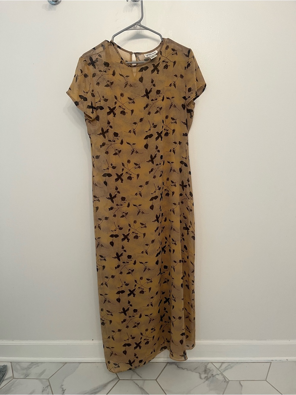 Y2K Vintage Women's Neutral Floral Maxi Dress with Short Sleeves